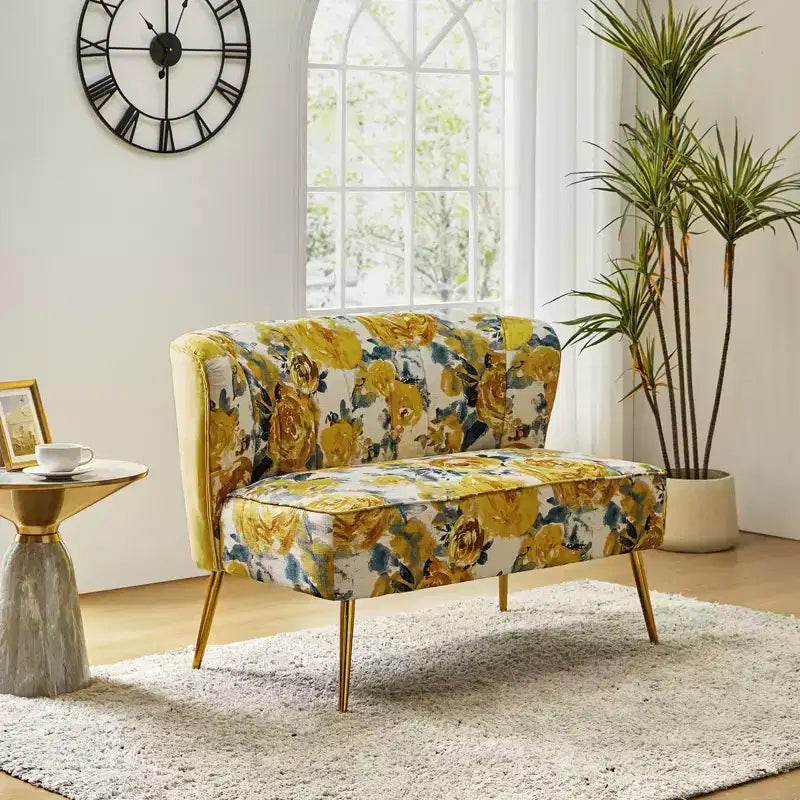 Causeuse contemporaine à motifs floraux